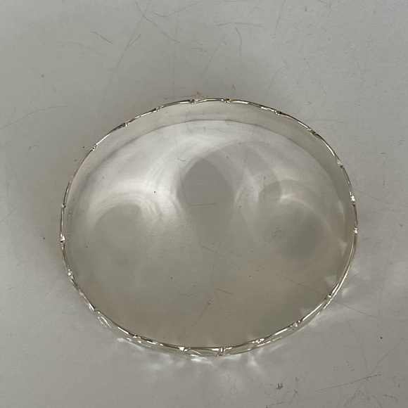 Silver Floral Leaf Bracelet - Picture 3 of 5